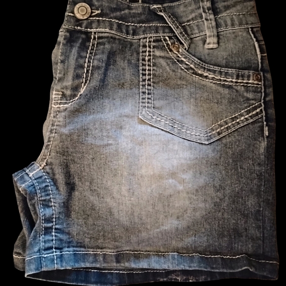 Rue21 Faded Blue Jean Shorts - Picture 4 of 10